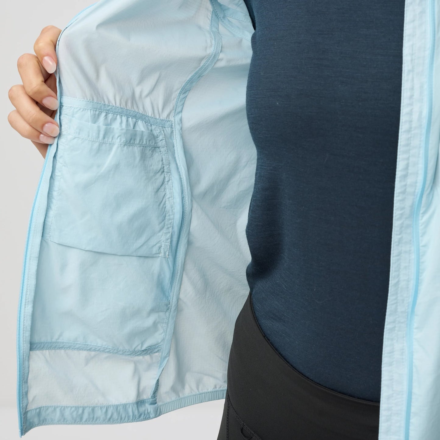 KEB LÄTT WIND JACKET W - US 5621